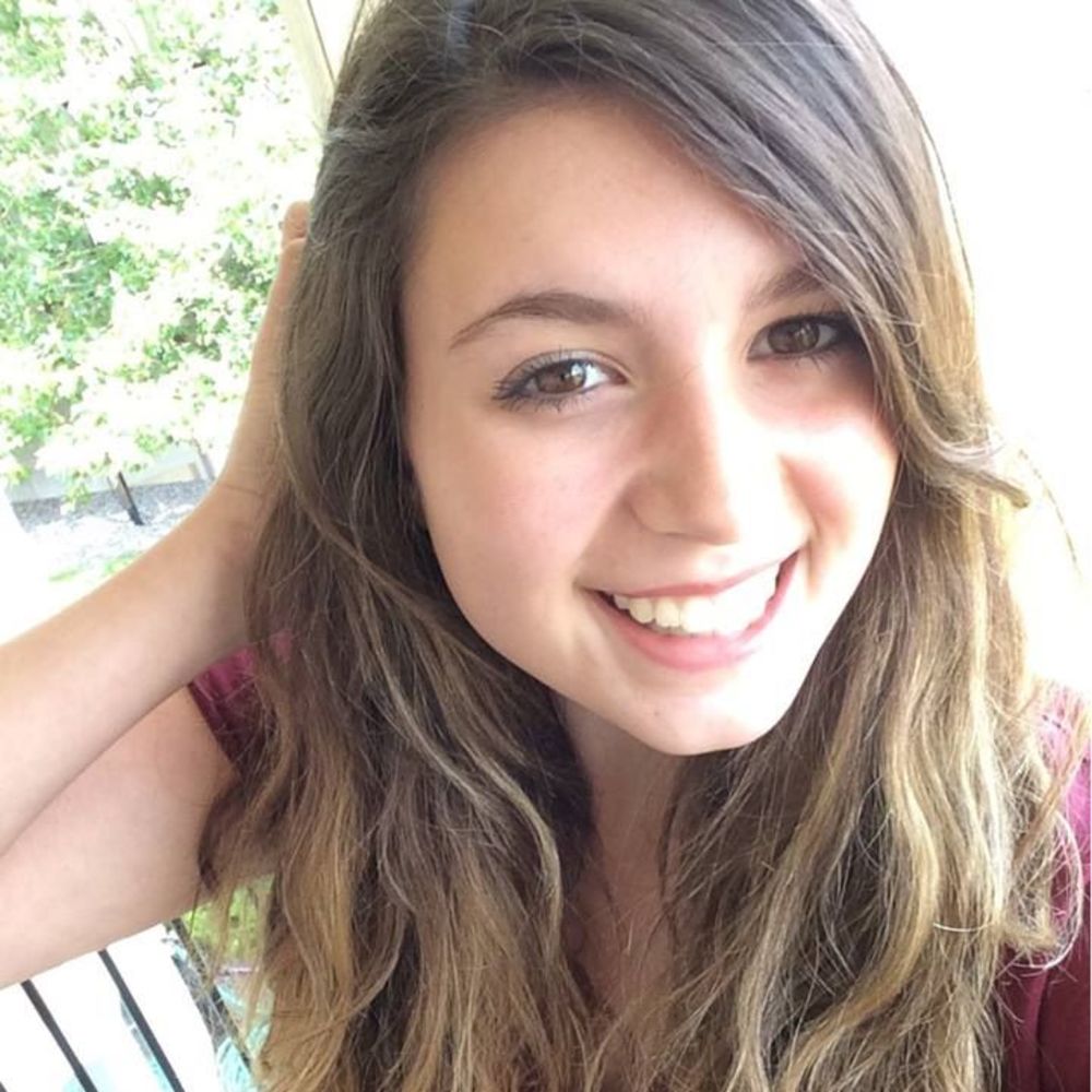 Meet your Posher, Brooke