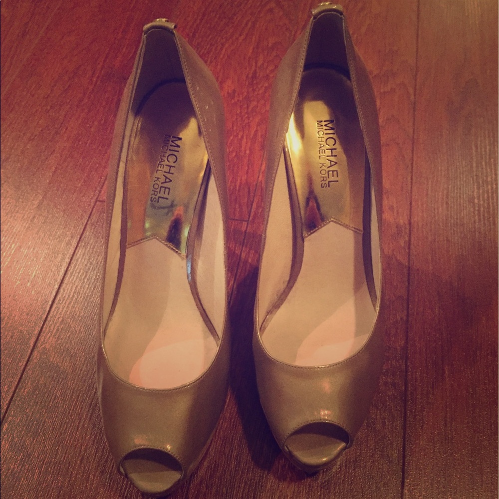 Michael Kors peep toe heels!