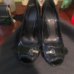 Fendi peep toe pumps