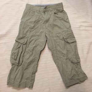 Grey-cargo knee-length pants