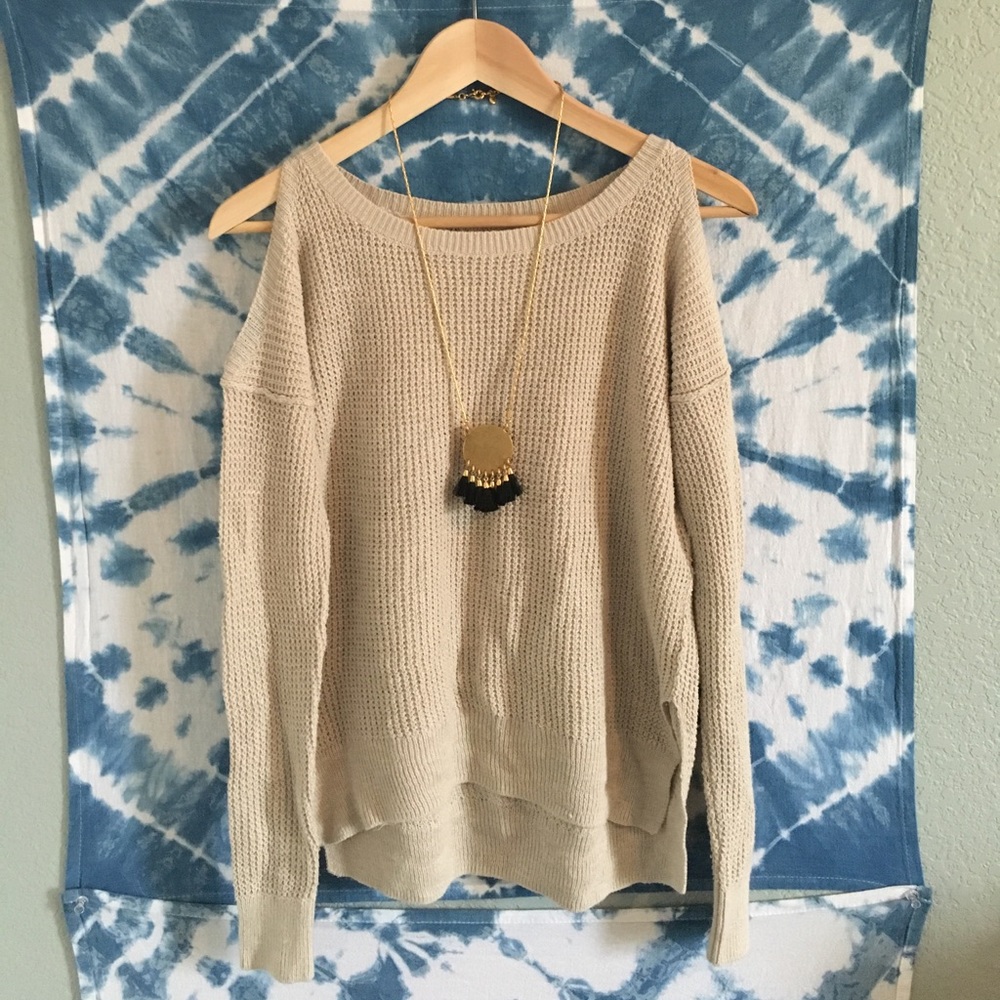 NWOT Hollister Cream Cold Shoulder Sweater