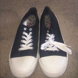Worn once! Air walk "look alike converse"
