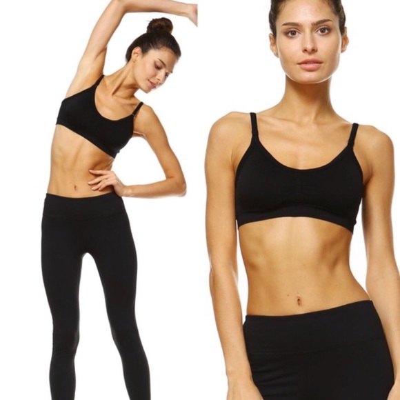 Black Crisscross Back Sports Bra - Picture 2 of 3