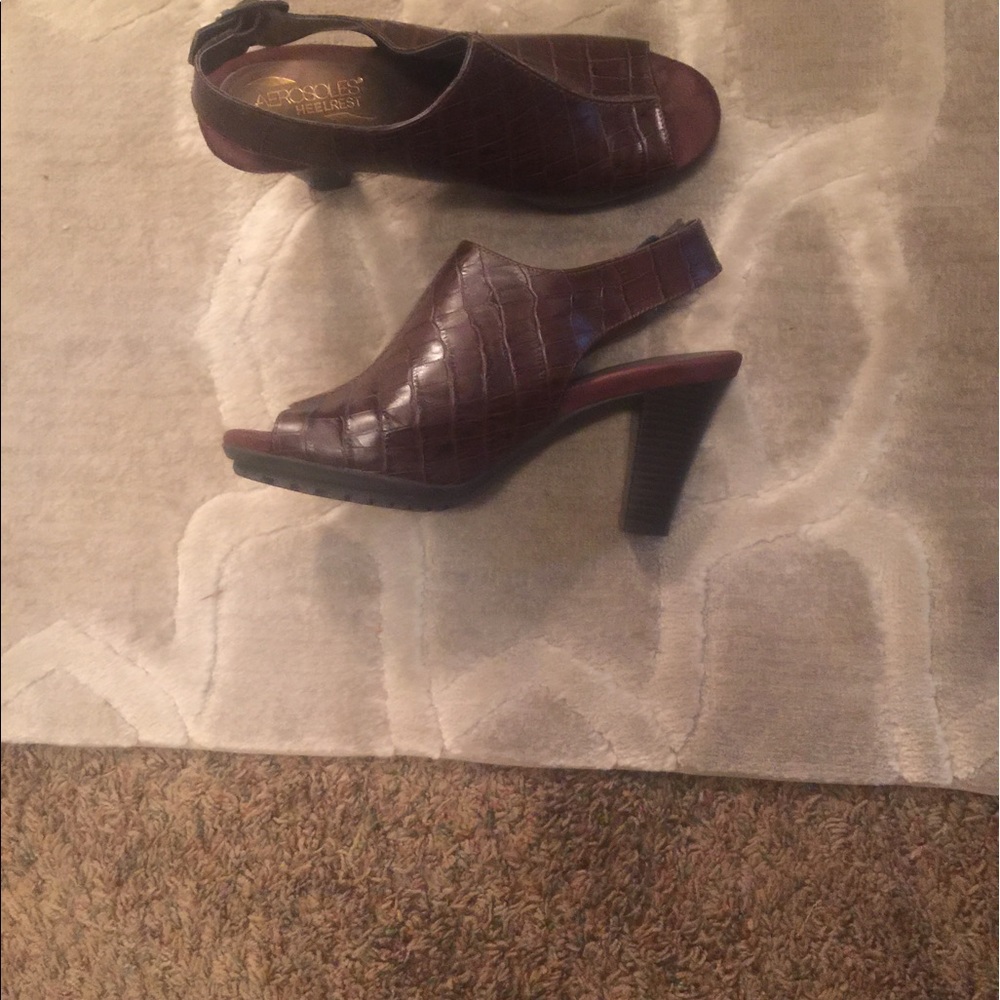 New Closet Item  Great Sandals
