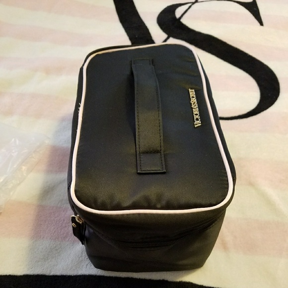 ❤NWT- VICTORIA'S SECRET INTIMATE TRAVEL BAG! - Picture 4 of 6