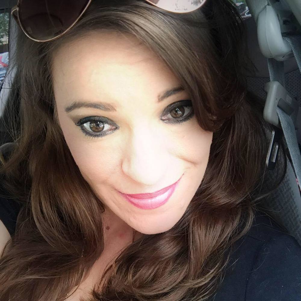 Meet your Posher, Desiree