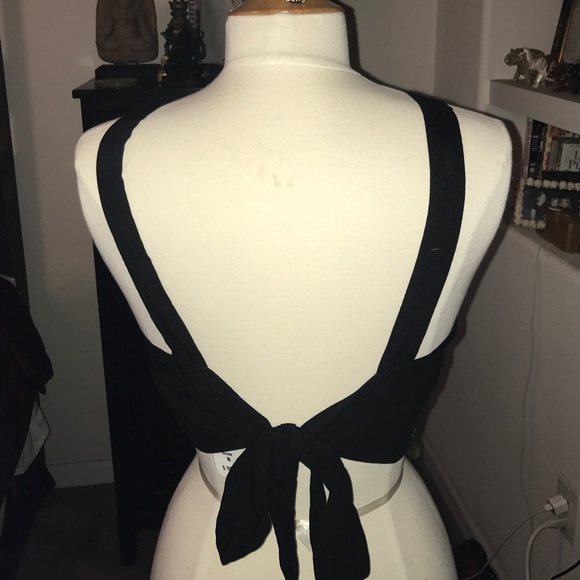 NWT Tie Back LF Top - Picture 2 of 3