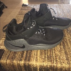 Nike shoes sz 13