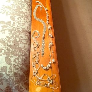 Lot of 3 silver necklaces