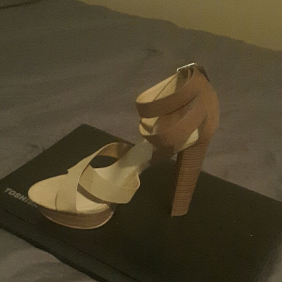 Cute platform sandal - Picture 2 of 4