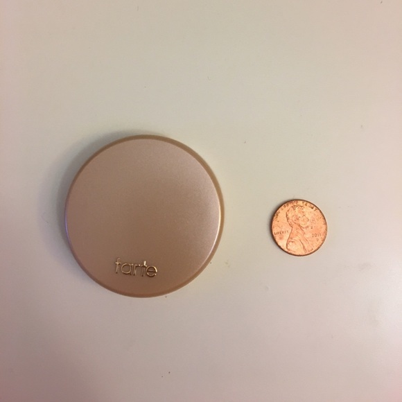 ❌ SOLD - Tarte highlighter in Exposed - Picture 4 of 4