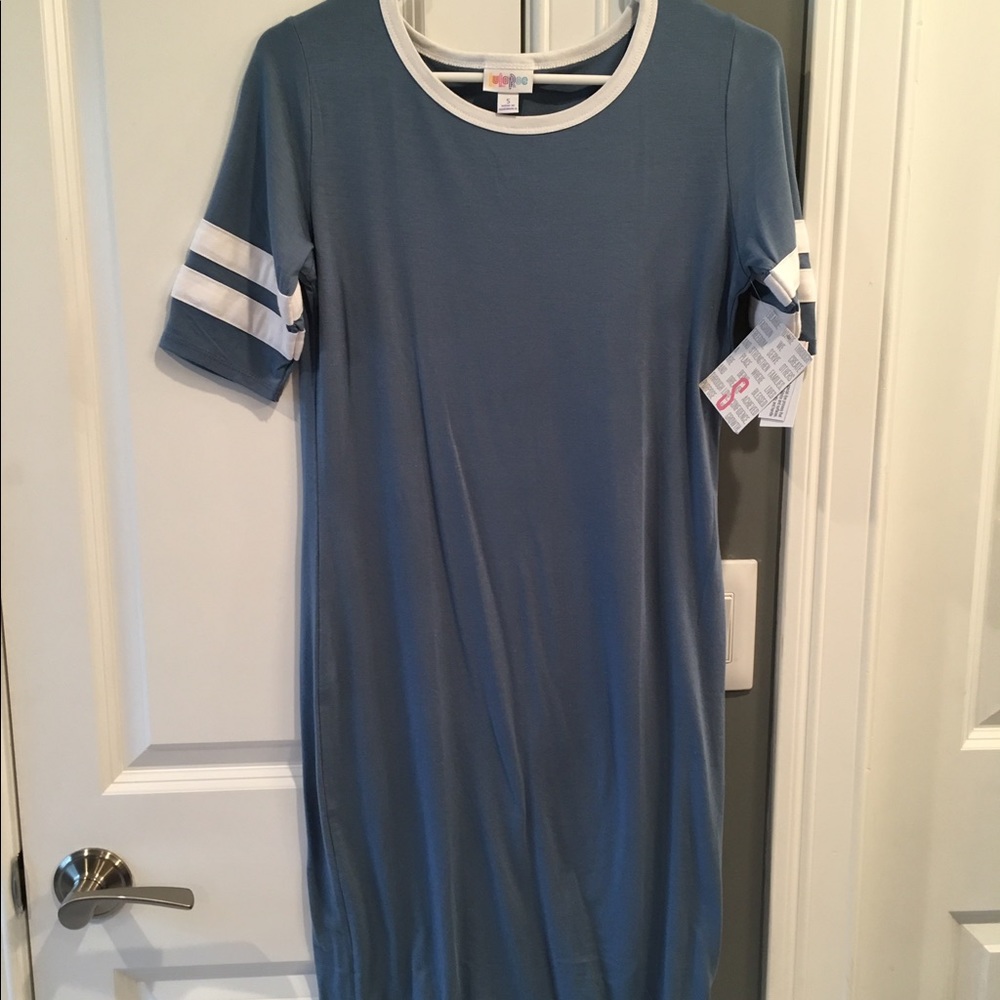 LulaRoe Julia small NWT
