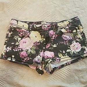 Floral Shorts🌻🌹