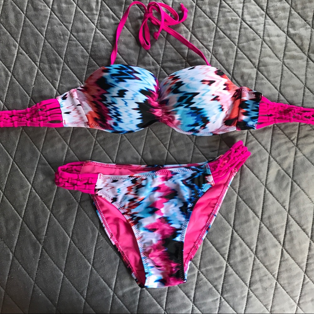 NWOT Colorful Bikini Set Size Small