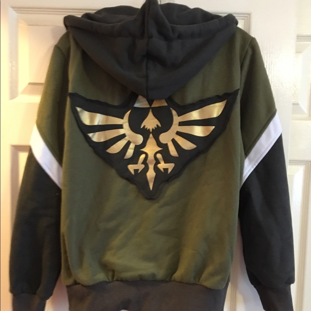 Legend of Zelda - Olive green sweatshirt.