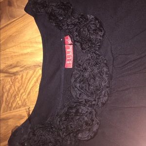 Black flower neck blouse