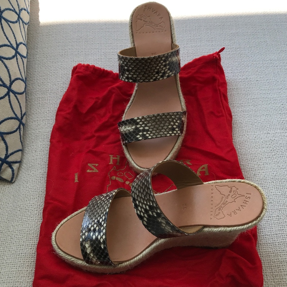Ishvara snake skin espadrilles worn once w/dustbag