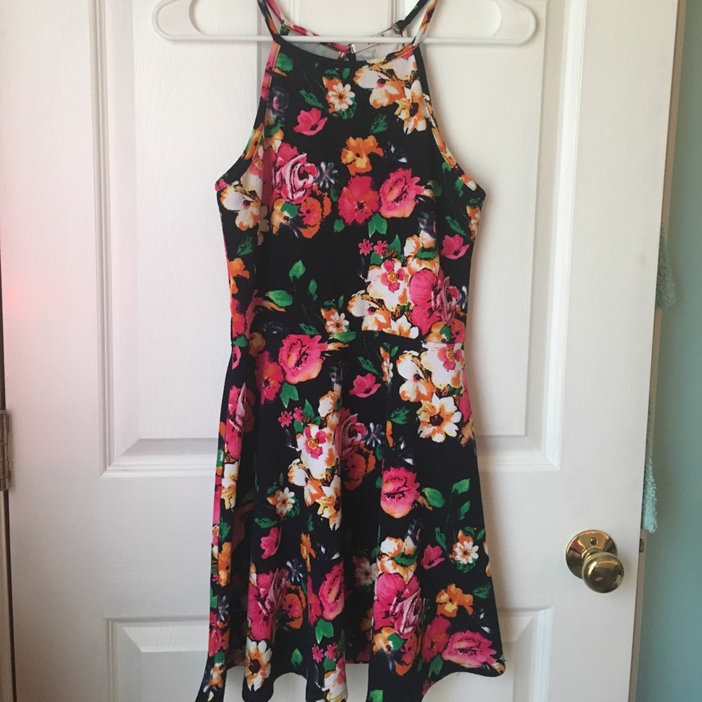 super cute floral dress