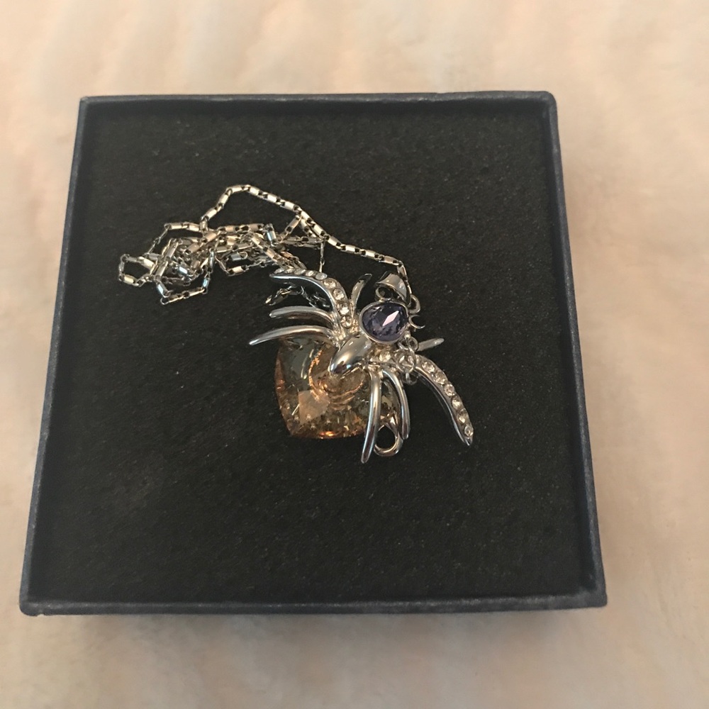 Crystal pendant with chain included