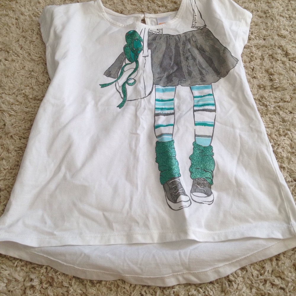 A cute shirt for a dancer or a enthusiast of dance