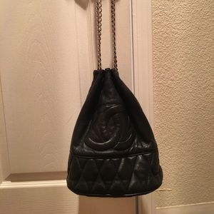 Vintage Chanel quilted hobo bag
