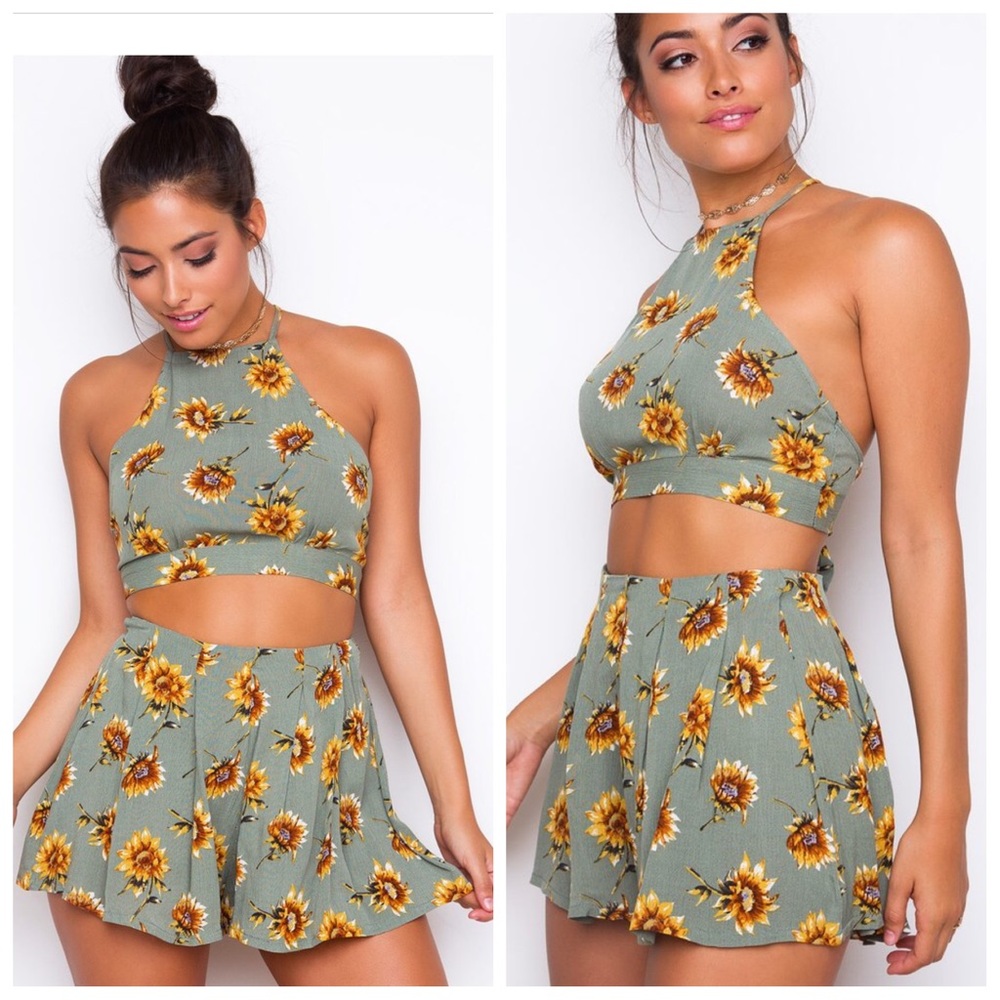 Sunflower Shorts Crop Top Set - Picture 1 of 3