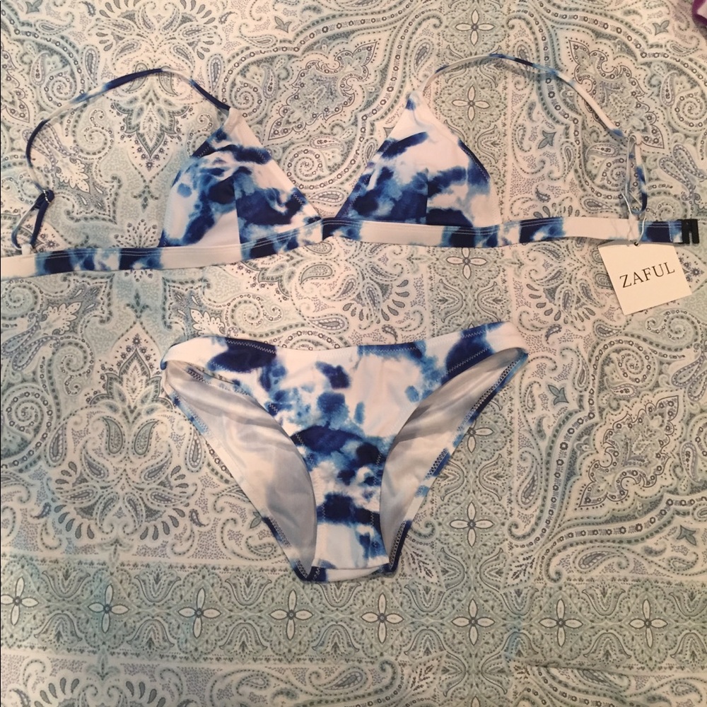 Tye dye bikini NWT