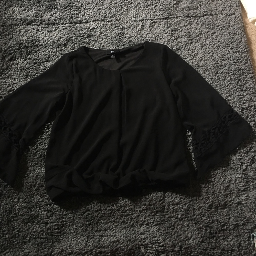 Black quarter sleeve blouse