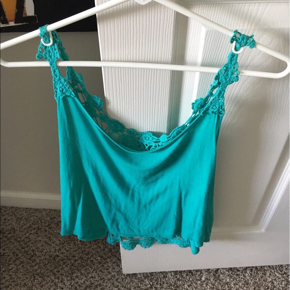 Tank top with texture in the back