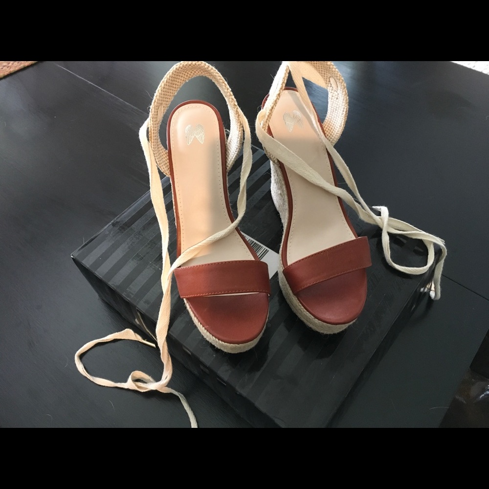 Victoria's Secret Espadrilles size 7