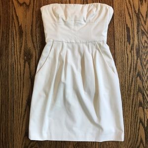 BCBG MAX AZRIA: white strapless dress