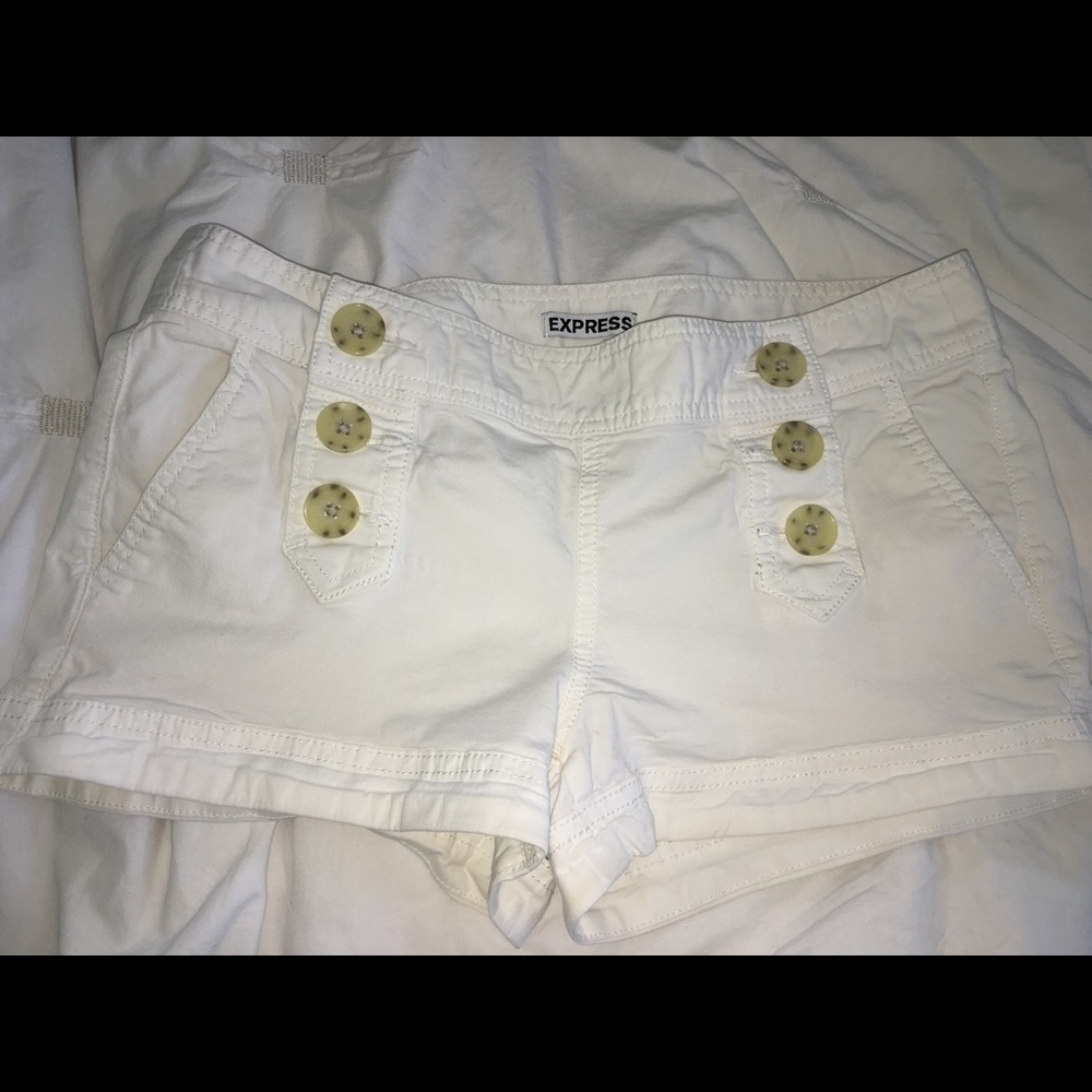Express Shorts