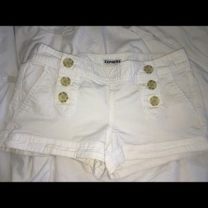 Express Shorts