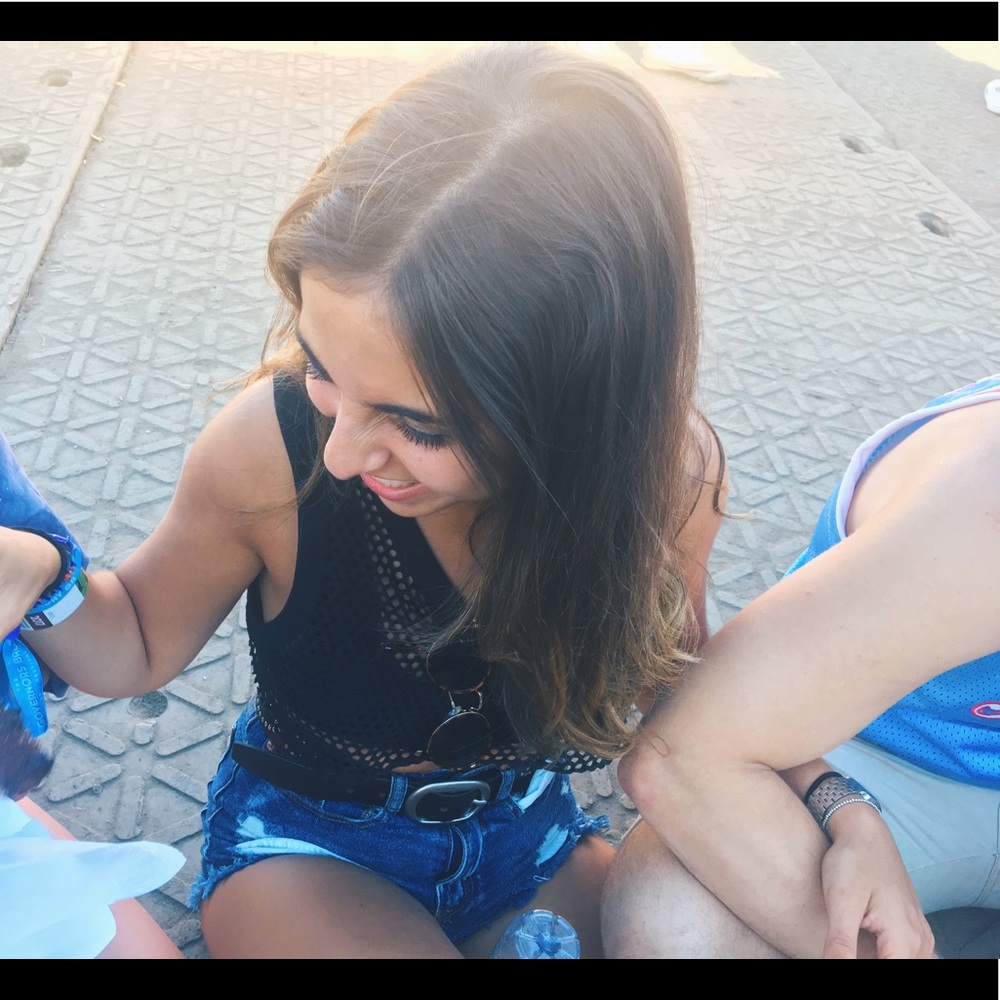 Meet your Posher, Casey