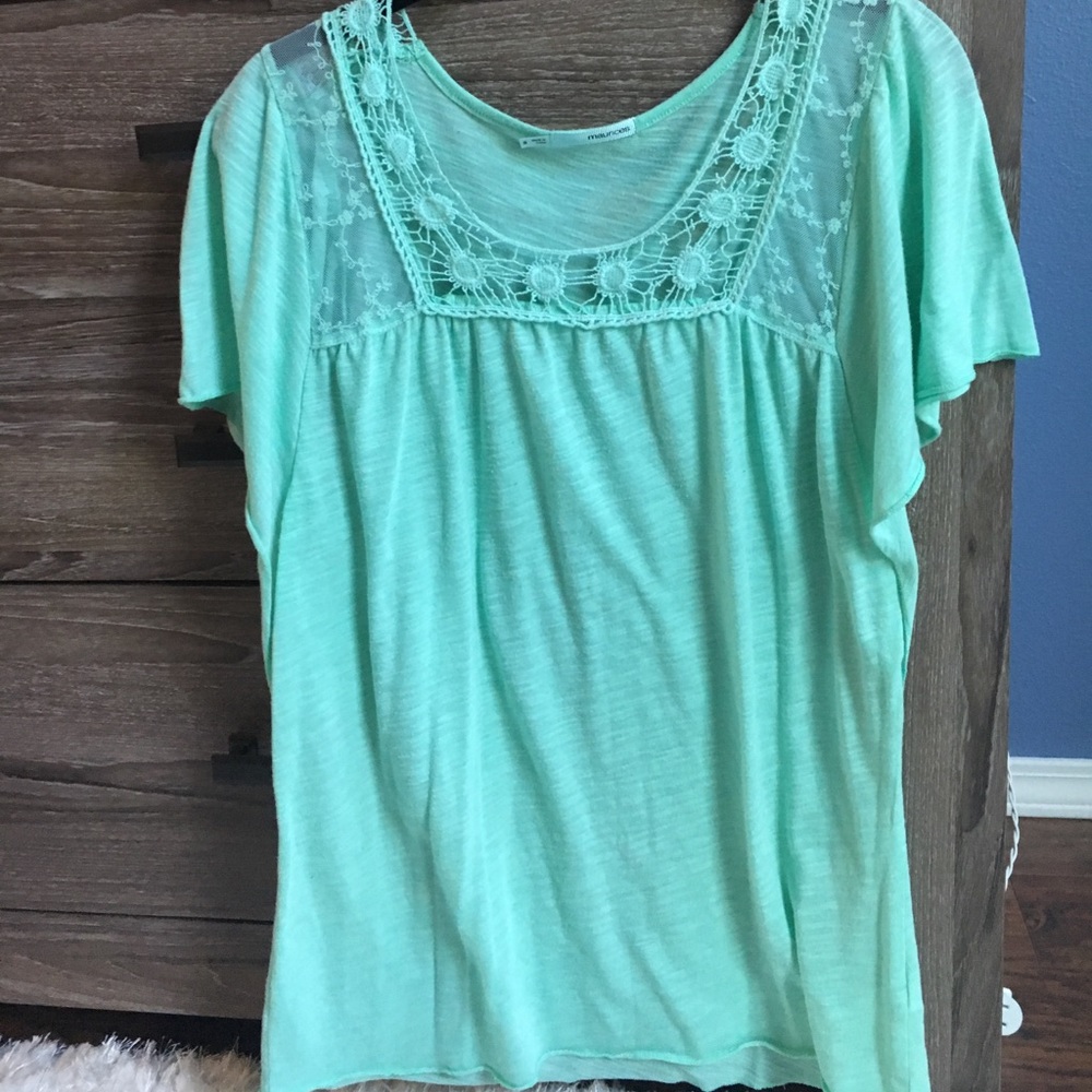 Maurice's top