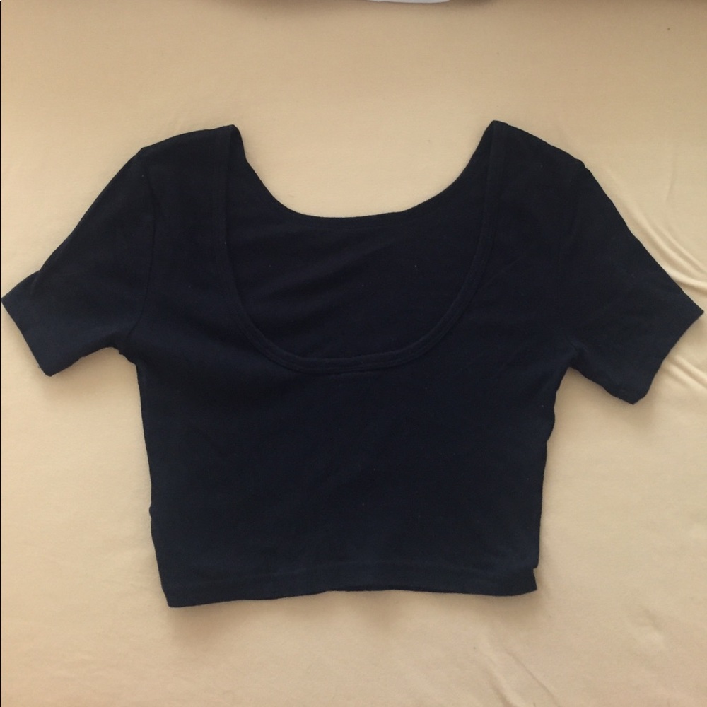 Crop Top - Picture 2 of 3