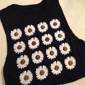 Sunflower high low graphic crop top