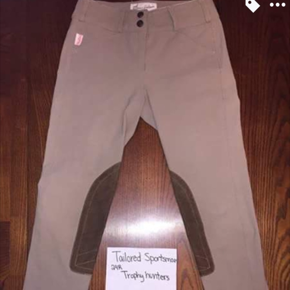 Tailored Sportsman Trophy Hunter. (NWOT)