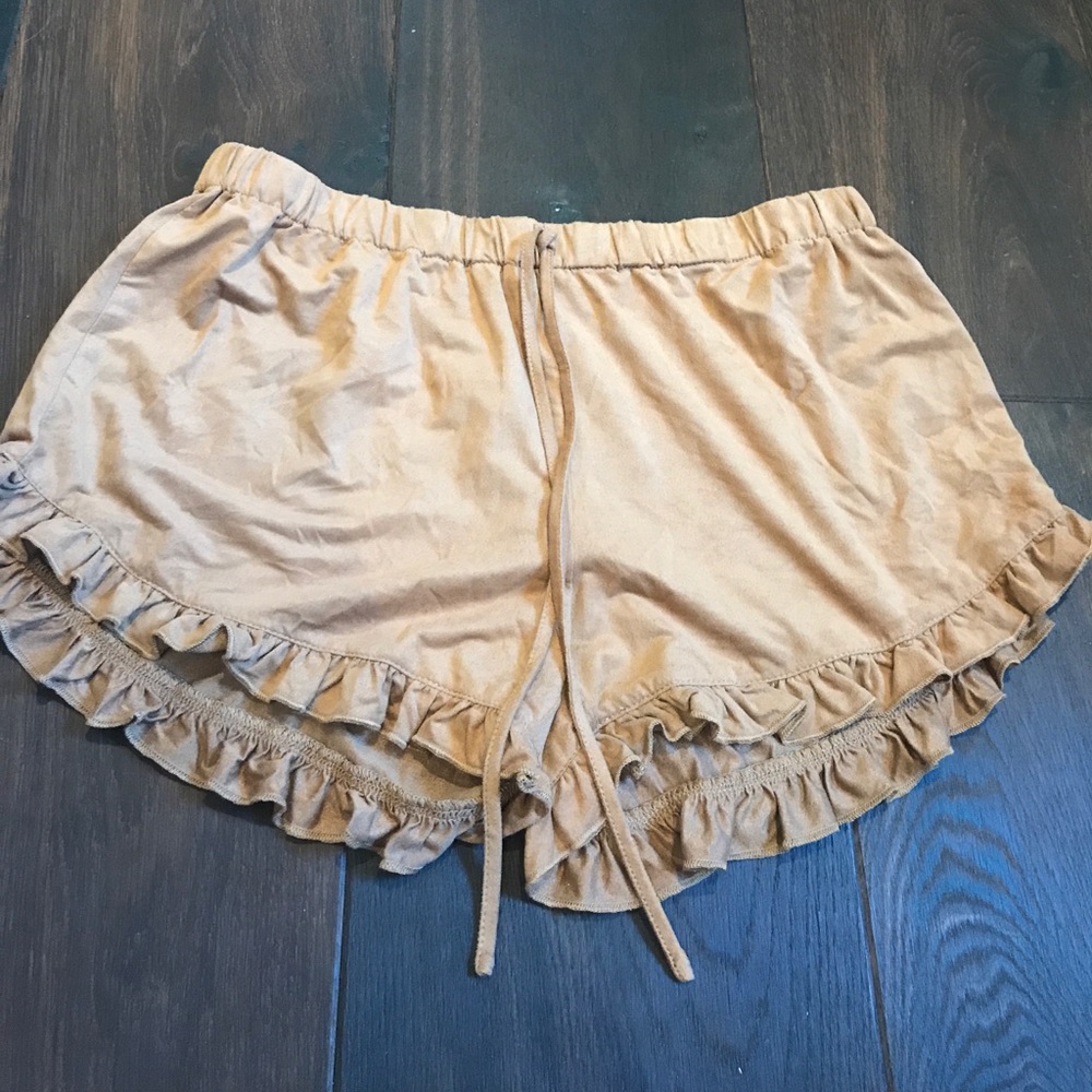 Vagabond tan suede shorts
