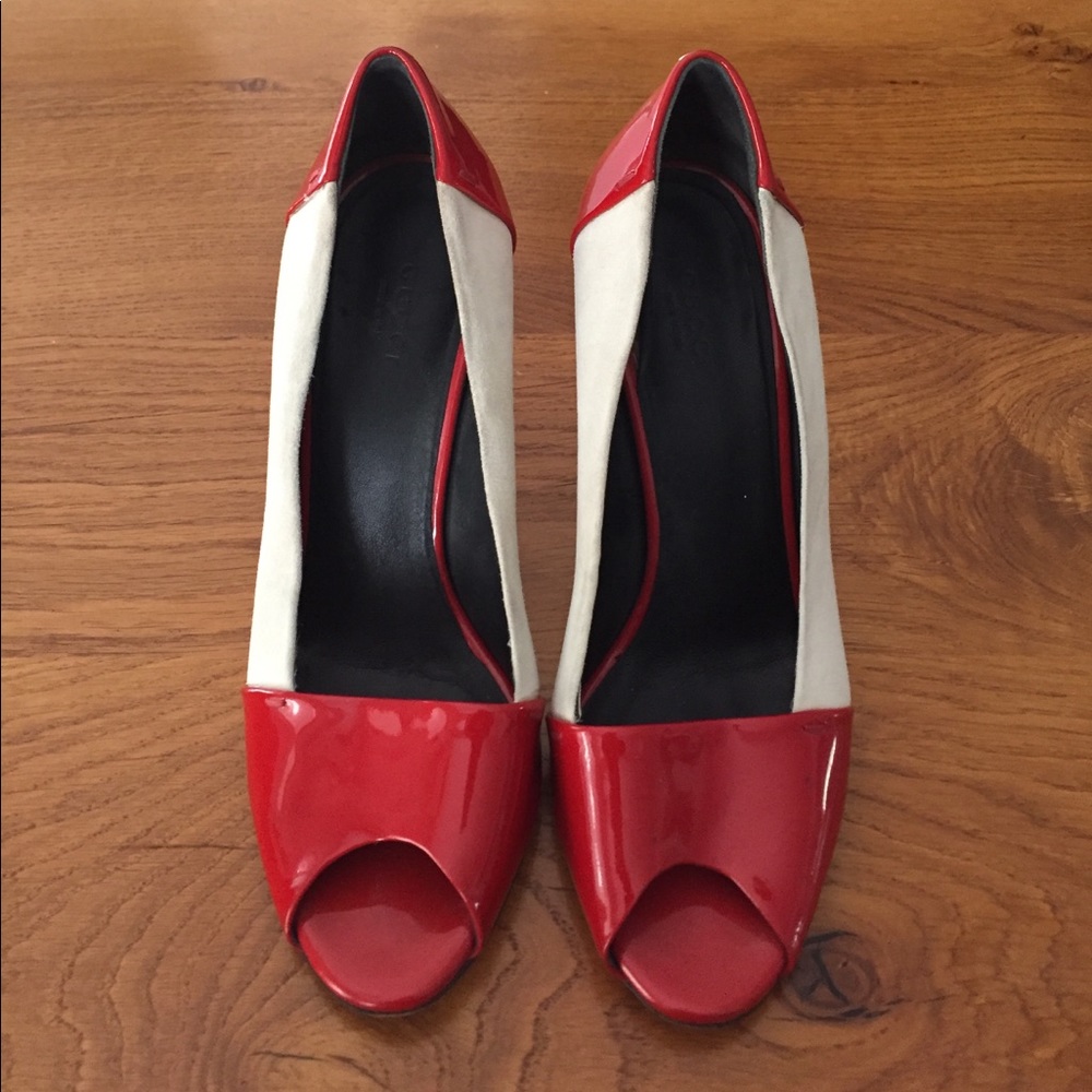 Gucci colorblock red white sandals size 8