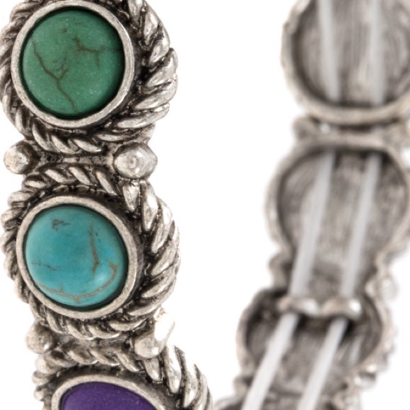 Last One‼️ Gem Accent Bracelet - Picture 2 of 2