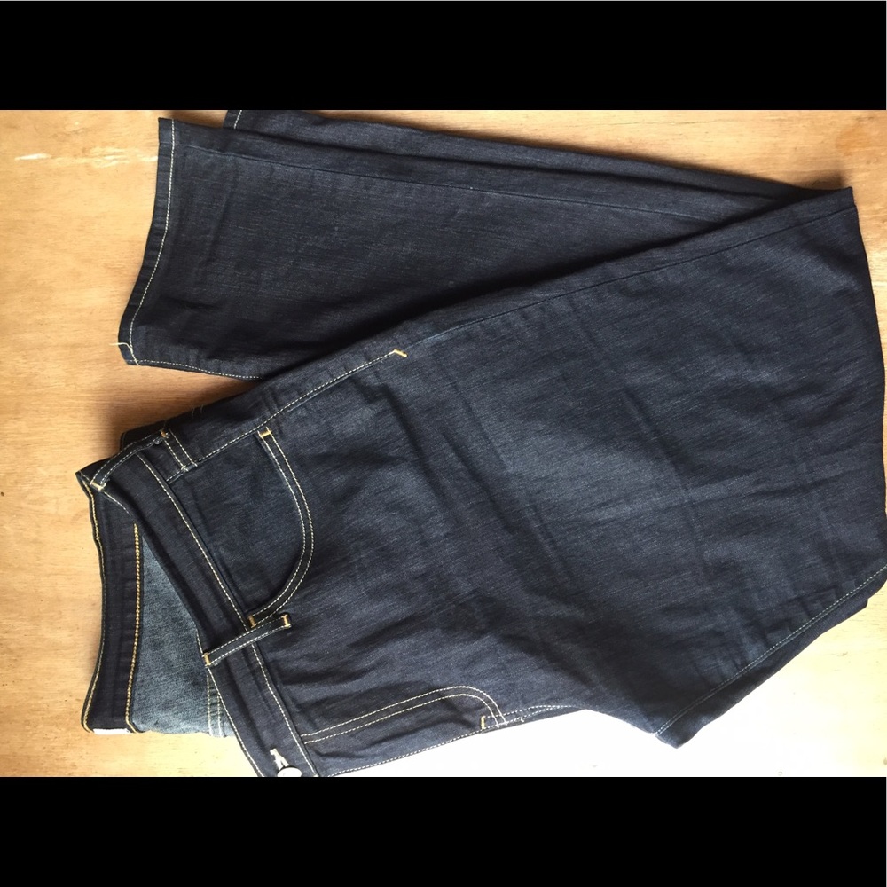 Old navy. Dark blue jeans. Sweet heart style.