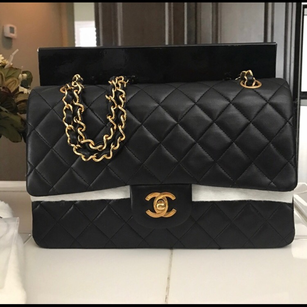 Authentic Classic Chanel medium flap bag