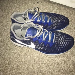 Men's Nike free runs 3.0