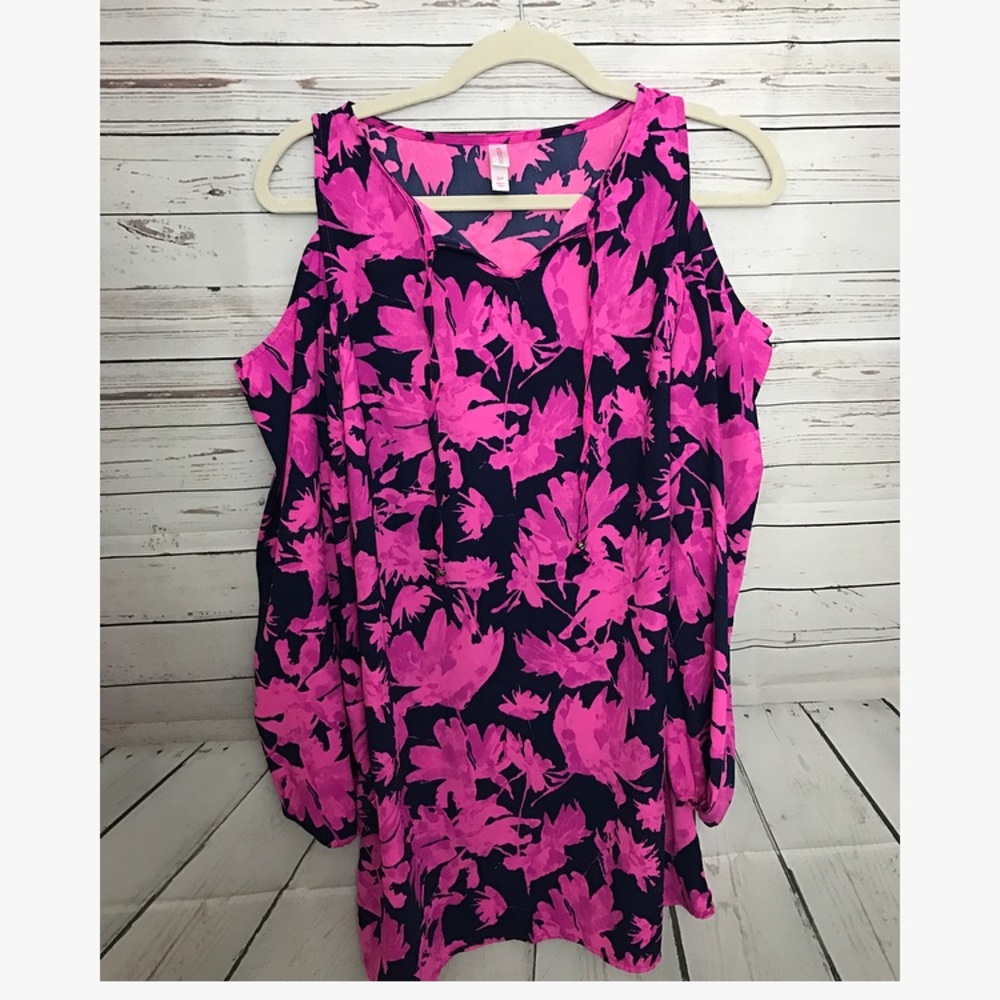 NWOT cold shoulder Floral dress
