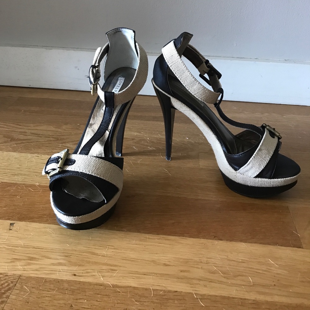 Lovely People strappy sandals. Size 7.