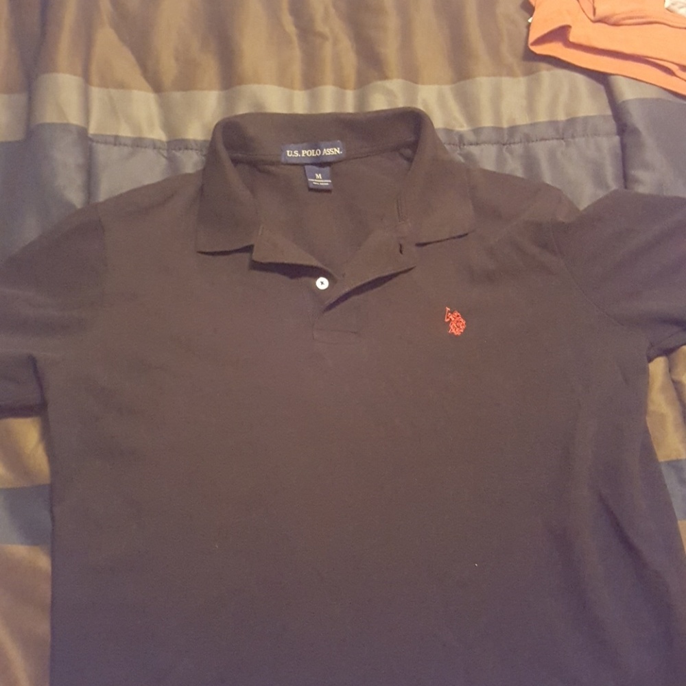 Collared polo shirt