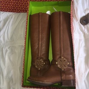 Tory burch Amanda riding boot- almond 260 (color)