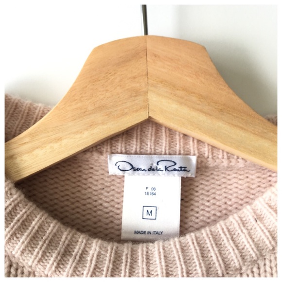 Oscar de la Renta Light Pink Cashmere Bow Sweater - Picture 5 of 7