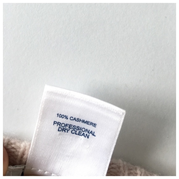 Oscar de la Renta Light Pink Cashmere Bow Sweater - Picture 6 of 7